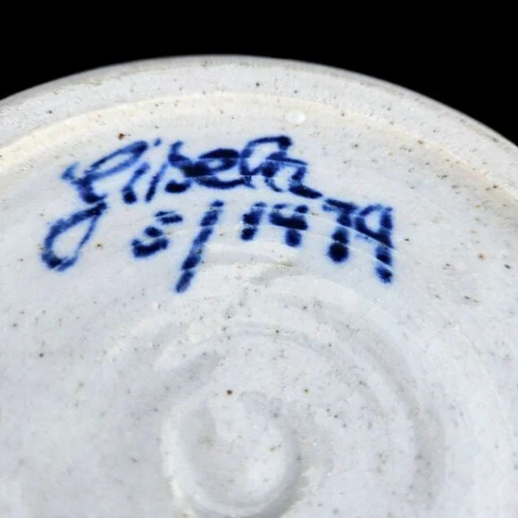 Vintage Studio Pottery Stoneware Ceramic Caserole with Lid Signed Gisela 1979 - Picture 4 of 14